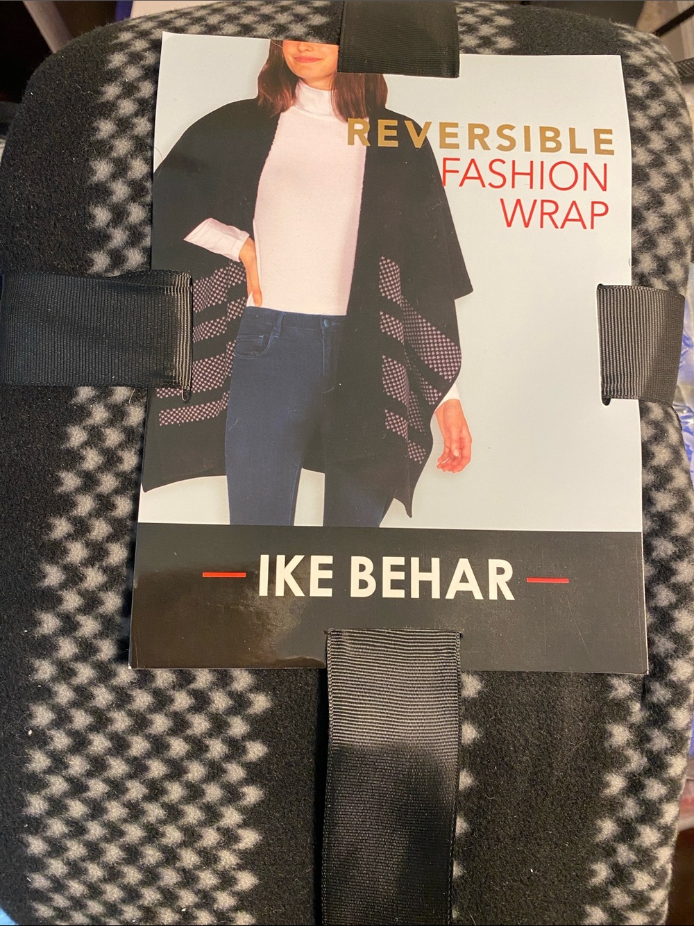Ike Behar Black and White Reversible Wrap with Geometric Pattern. NWT